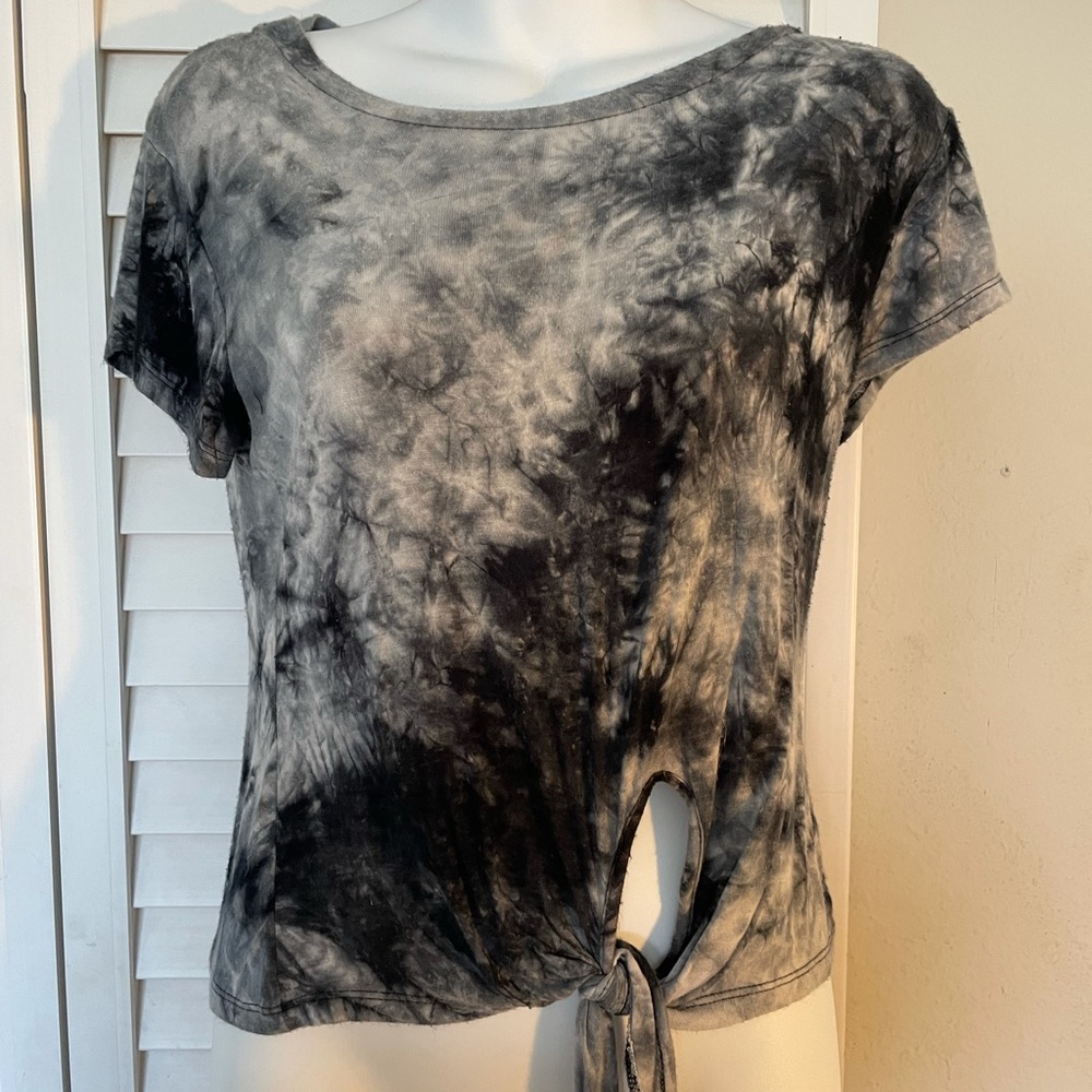 Blue tie dye tie shirt